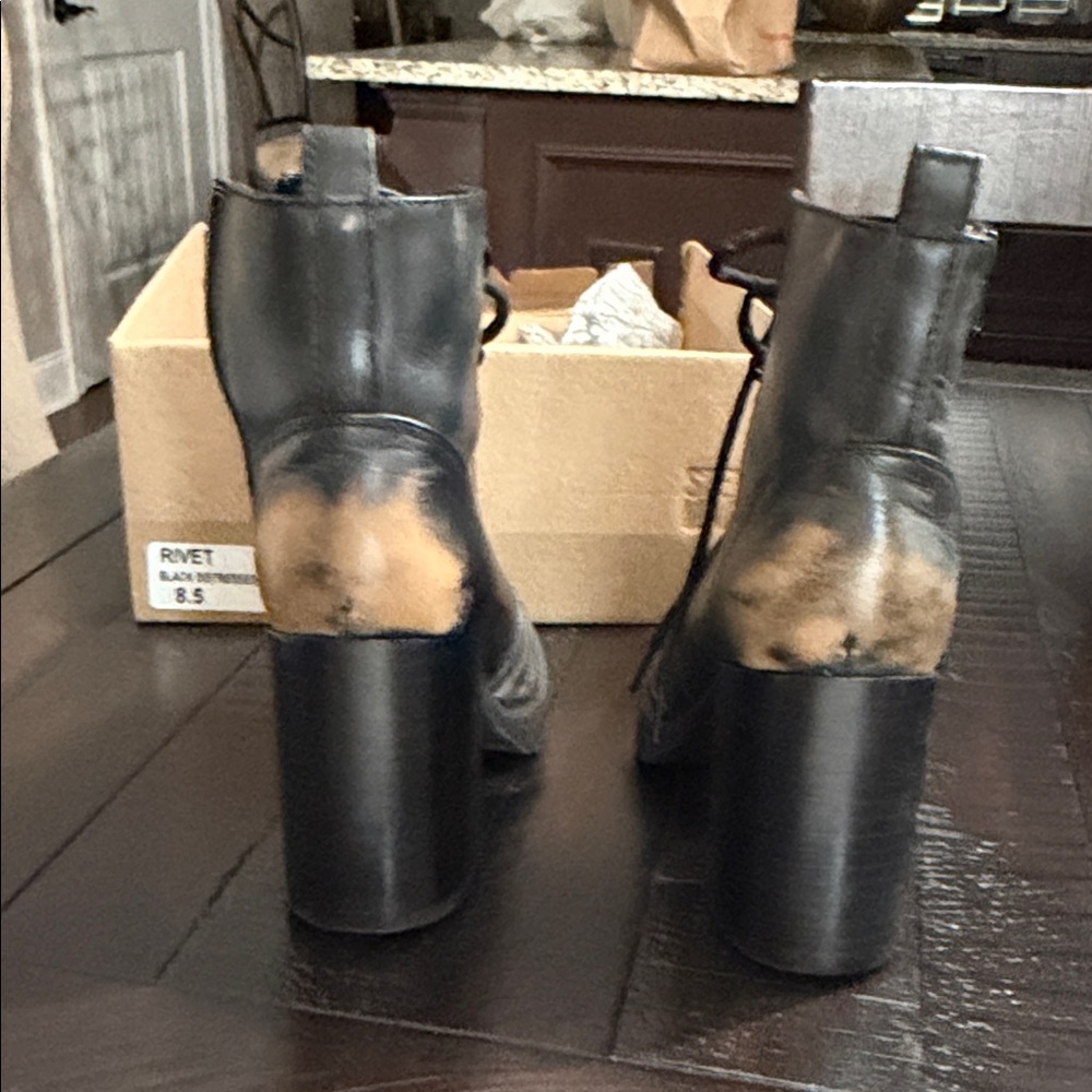 Steve Madden Black Lace Up Boots - Picture 6 of 10